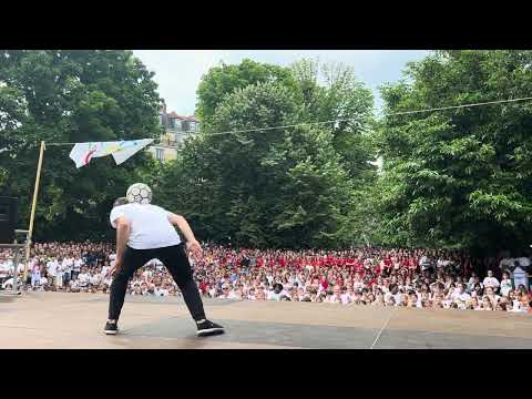 Freestyle foot - Jonglage acrobatique